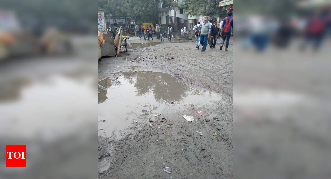 Bad condition of bus terminal - Times of India