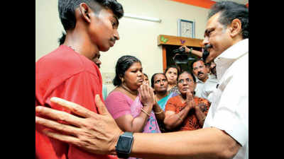 Tamil Nadu government should ensure security to cops, demand political parties