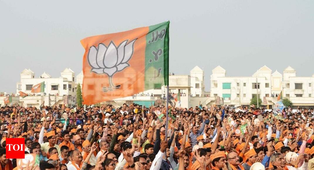 Gujarat election: Despite Patidar unrest, BJP's vote share 