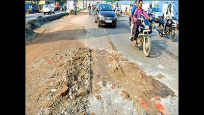 Patching potholes on arterial road to cost NHAI Rs 13 crore