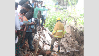 Two workers die as Tiruvannamalai ashram compound wall collapses