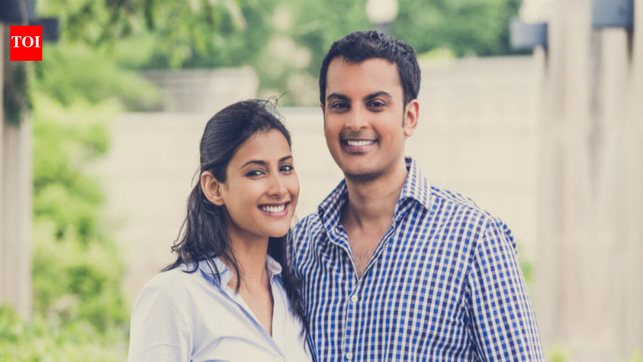 6 subtle signs she wants to be just a friend!