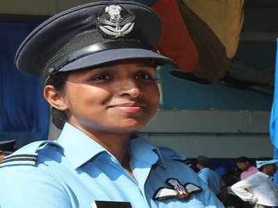 Varanasi girl becomes fighter pilot
