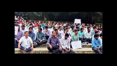 300 Sinhgad engineering college teachers go on strike over delayed salaries