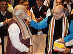 Narendra Modi being felicitated by BJP President Amit Shah