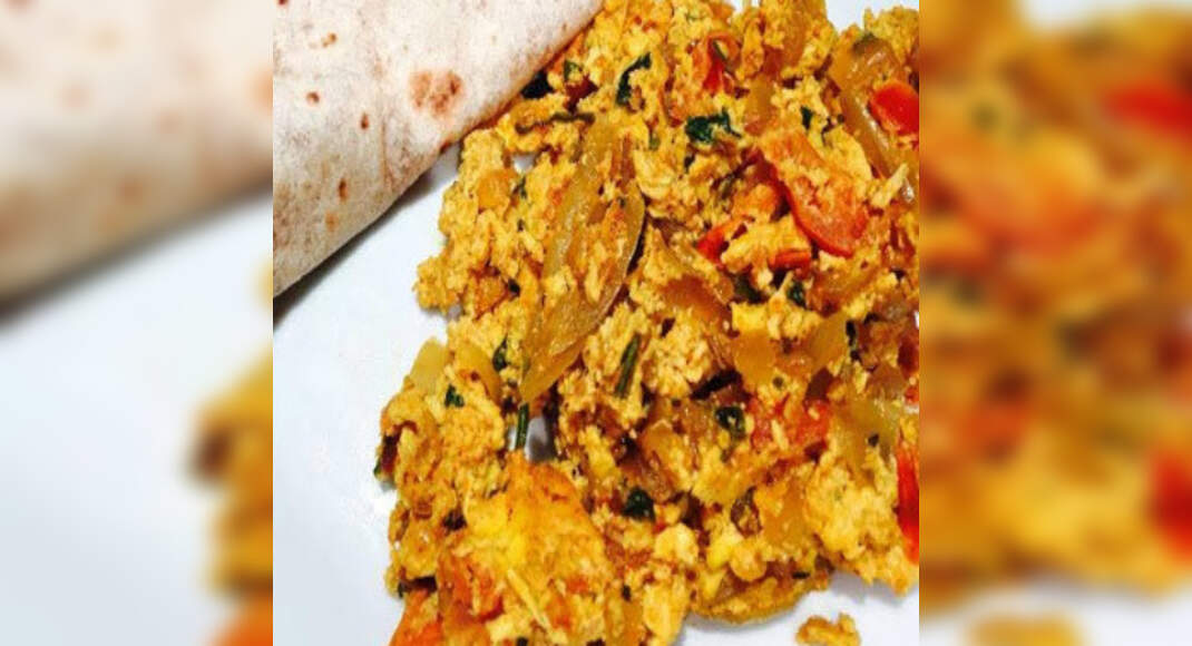 Spicy Scrambled Eggs Recipe: How to Make Spicy Scrambled Eggs Recipe at Home | Homemade Spicy Scramb