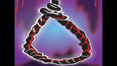 Ostracised over affair, girl hangs self
