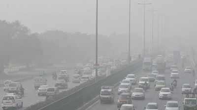 Smog envelops New Delhi