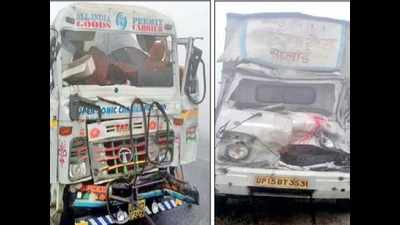 Two dead, over dozen injured in Bulandshahr pile-up