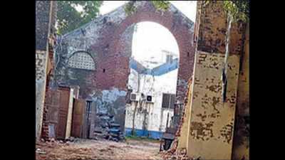 Intach furious as firm ruins Pondy heritage building