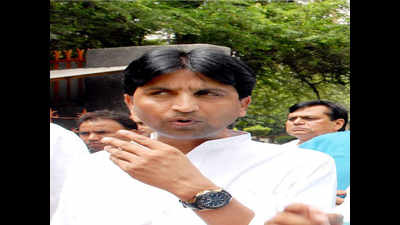 Vishwas backers camp at party office for RS berth