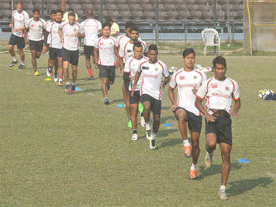 Neroca host East Bengal in a battle of nerves
