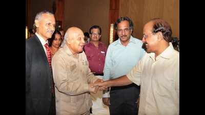 MV Pylee: We've lost a great legend, say colleagues | Kochi News ...
