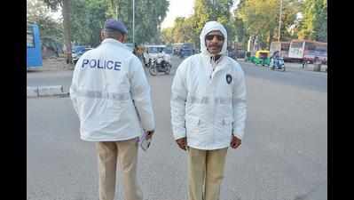 Traffic cops to brave cold with swanky winter jackets
