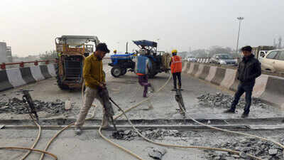 Delhi’s Lajpat Nagar flyover to be fixed by January end