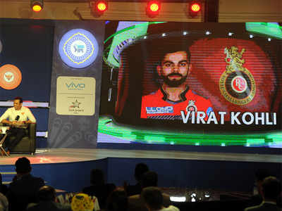 Royal Challengers Bangalore retains Virat Kohli for 17 crore