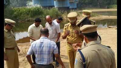 Land mine recovered near Kuttippuram bridge in Malappuram