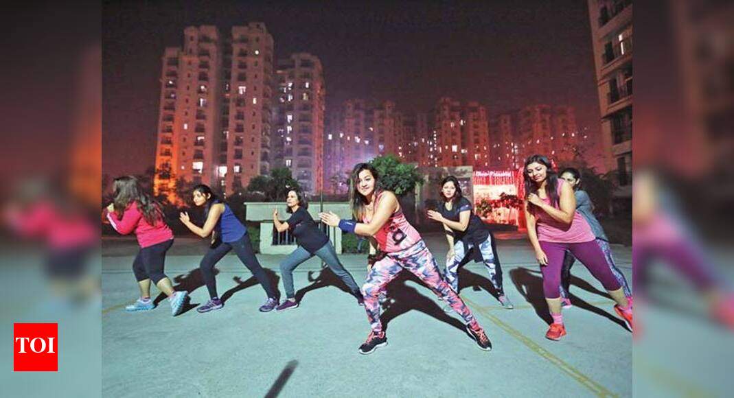 Noidawallahs learning to dance, click & more all within their