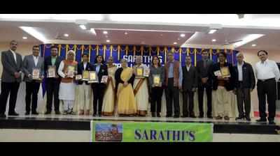 Sarathi fetes eight jewels of Vidarbha for achievements