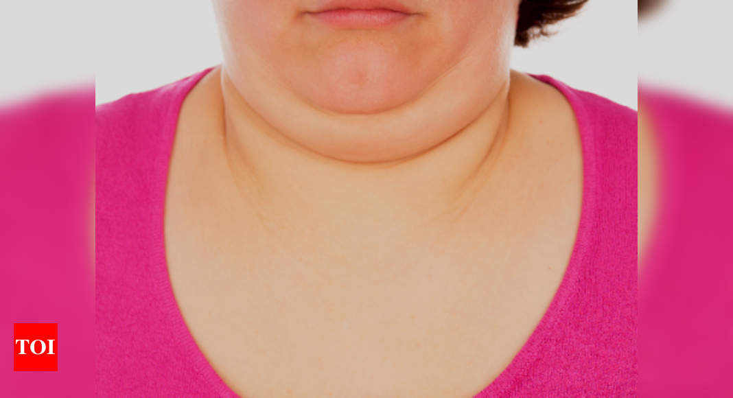 This genius hack can hide your double chin in a jiffy - Times of India