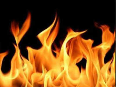 Fire engulfs garment factory; narrow escape for workers
