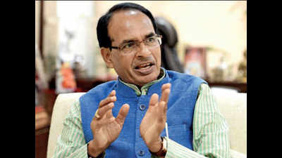 Congress demands CM Chouhan be booked for slapping security officer