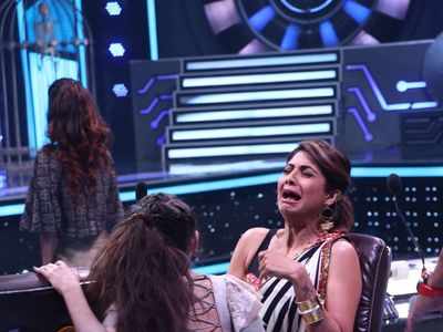 Shilpa Shetty Kundra gets frightened out of her wits on the sets of Super Dancer