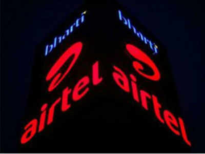 Airtel's Q3 profit falls by 40% amid Reliance Jio onslaught