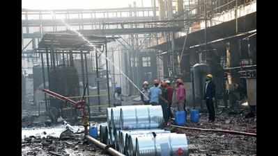 Fire in fertilizer unit kills four workers