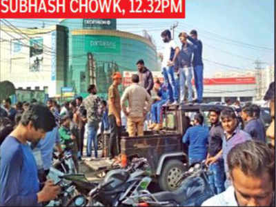 Karni Sena blocks traffic in Ggn over Padmaavat