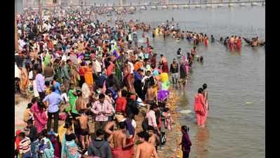 It’s a record: Over 75 lakh take holy dip on Basant Panchmi