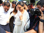 Deepika visiting Siddhivinayak Temple