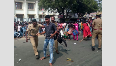 Bus fare hike: Students stage protests across TN, police resort to lathicharge in Madurai