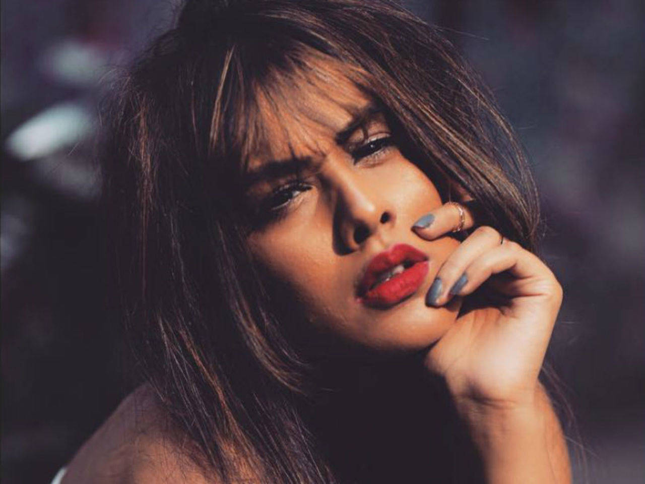 Nia Sharma: Those blessed with good looks don't click a lot of selfies -  Times of India