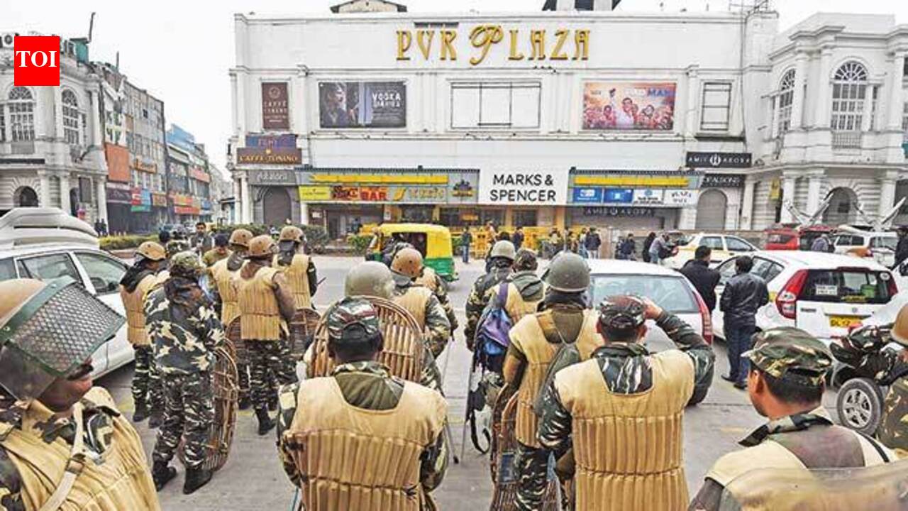 Padmavati protests in Gurgaon: Schools shut, meetings cancelled ...