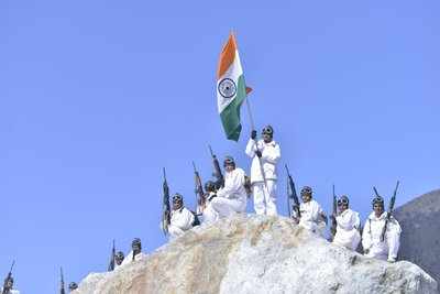 Watch: Soldiers raise tricolor at 18000 feet, in minus 30 degrees in Himalayas