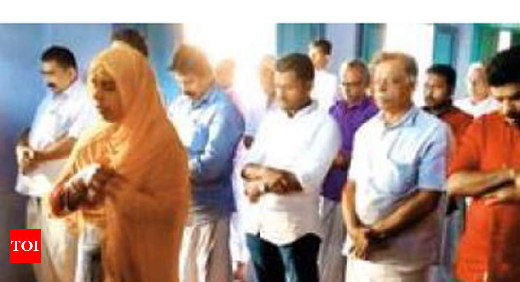 friday-first-woman-who-led-prayer-in-kerala-faces-backlash-india