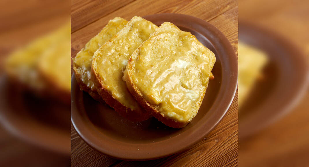 Welsh Rarebit Recipe: How to Make Welsh Rarebit Recipe | Homemade Welsh Rarebit Recipe
