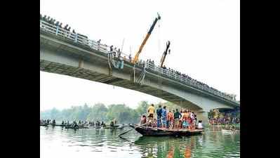 Kolkata: 42 killed as bus plunges into Murshidabad creek