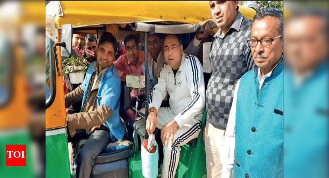 Auto Driver Brand Ambassador Swachh Survekshan: Auto driver is new icon ...