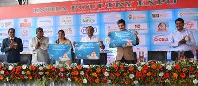 <arttitle><b>Anand Agro Industries group organised India Poultry Expo </b></arttitle>
