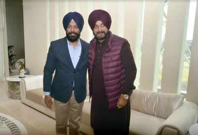 Navjot Singh Sidhu Mayor And Local Body Minister Strike Truce In Punjab Amritsar News Times Of India