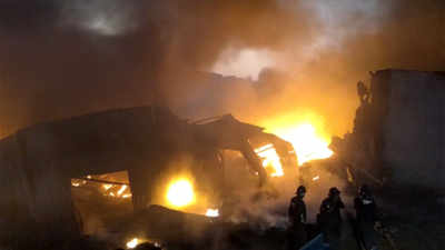 23 godowns, 6 rooms gutted in fire in Bhiwandi