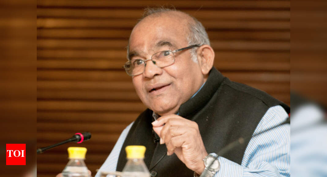 Banks would pass into foreign hands if policy not changed: Ex-RBI ...