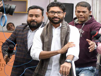 Jignesh Mevani visit turns AMC headquarter into fortress | Ahmedabad