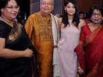 Poulomi Basu, Soumitra Chatterjee, Mekhola Basu and Deepa Chatterjee