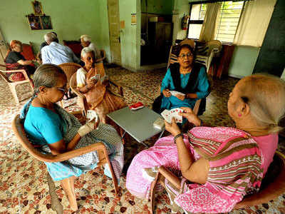 lipstichdesigns: Old Age Home Pictures India