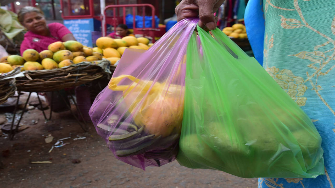 Polythene Carry Bag at best price in Bengaluru | ID: 2851549762791