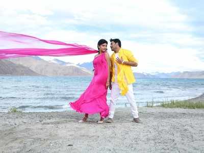 Tarun's 'Idi Naa Love Story' clears its censor formalities