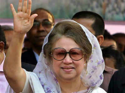 Khaleda Zia reaches court: Verdict in corruption case soon